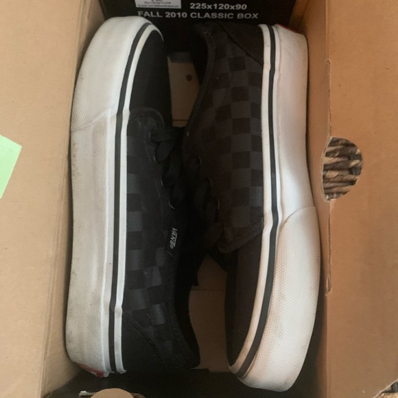 EUC Vans 106 Vulcanized Checkerboard - Picture 3 of 5